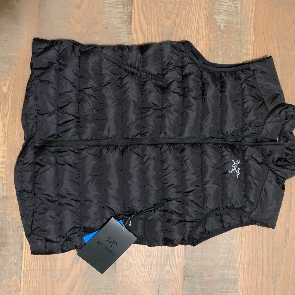 Arcteryx - black vest